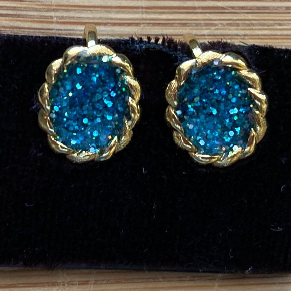 Vintage Blue Confetti Lucite Clip-On Earrings - Picture 1 of 3